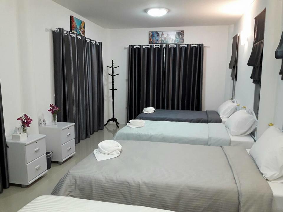 Baan Suan Geb Tawan Lop Buri Exterior foto