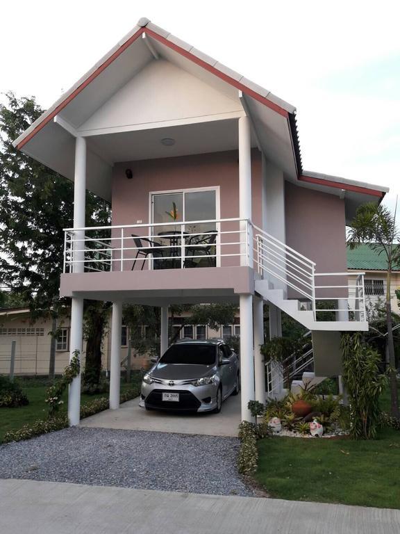 Baan Suan Geb Tawan Lop Buri Exterior foto