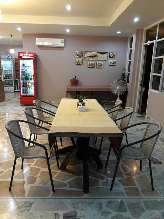 Baan Suan Geb Tawan Lop Buri Exterior foto