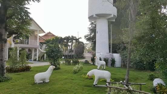 Baan Suan Geb Tawan Lop Buri Exterior foto
